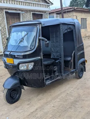 New Bajaj Avenger 200 2026 Black