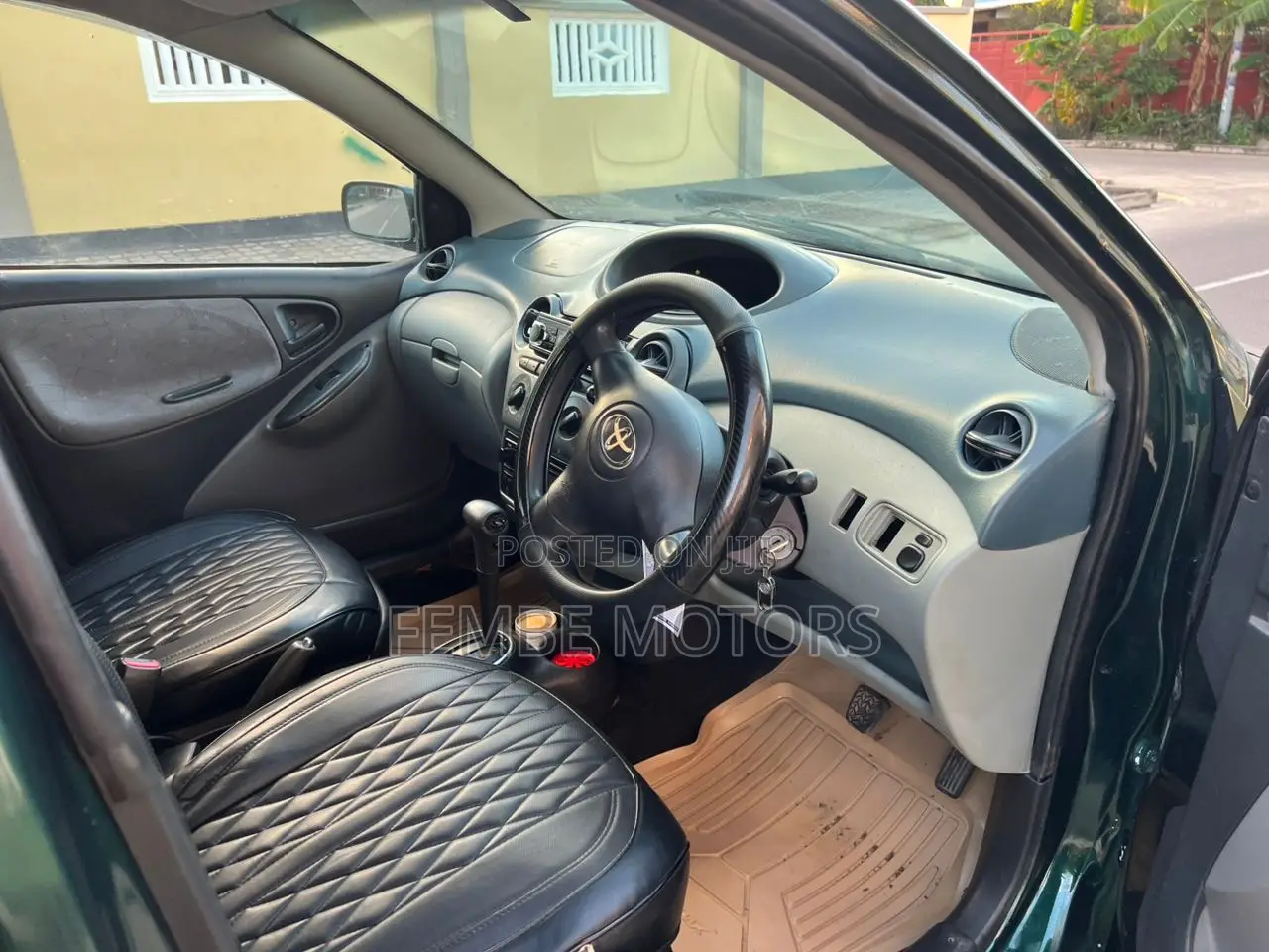 Toyota Vitz 2005 Green