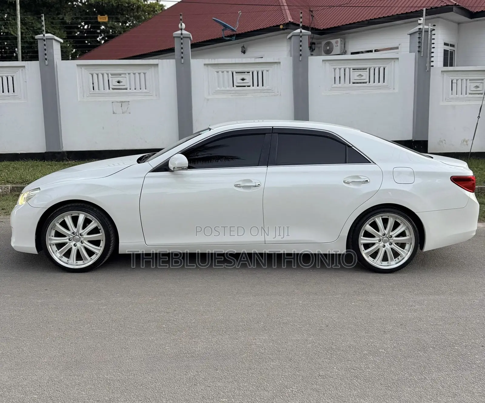 Toyota Mark X 2012 White