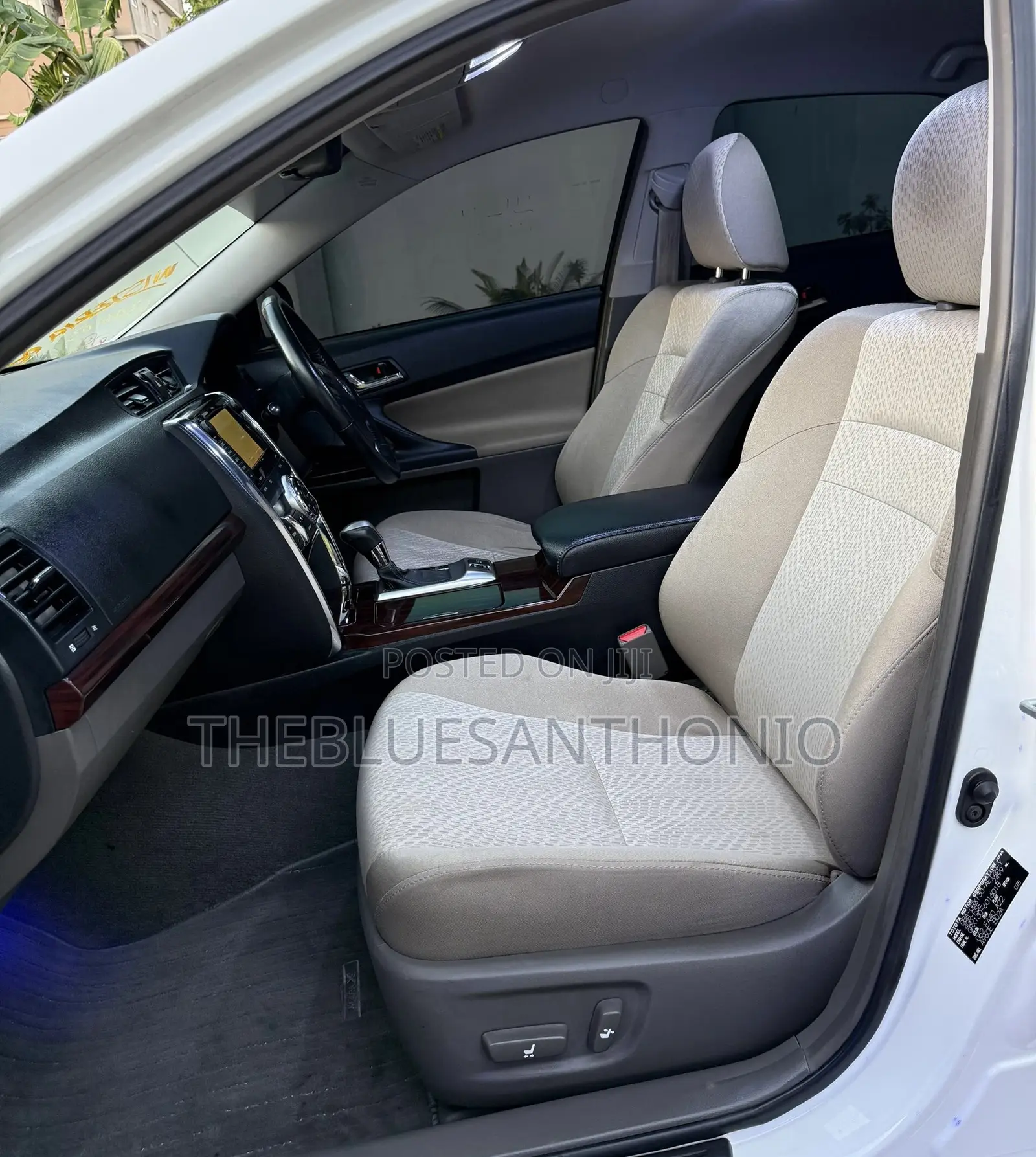 Toyota Mark X 2012 White