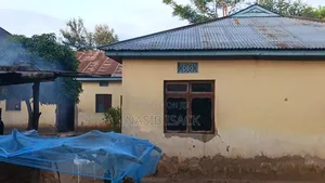 Furnished 9bdrm House in Mkolani for sale