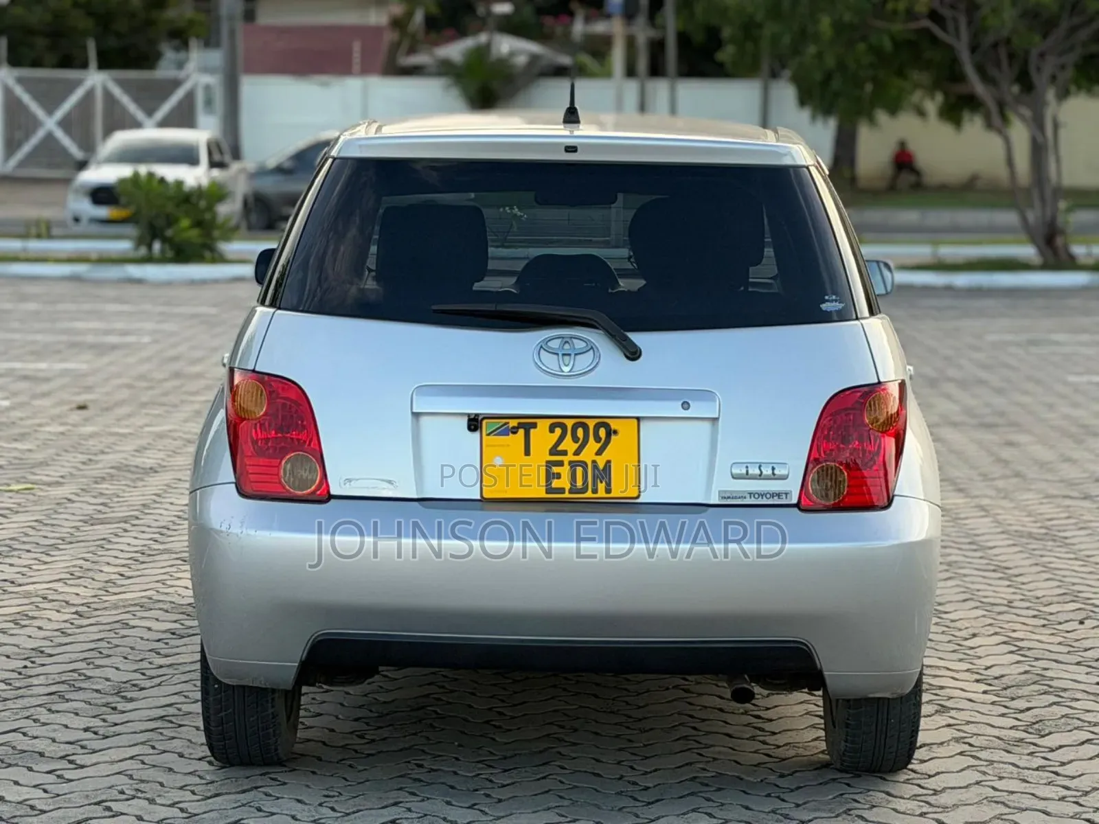 Toyota IST 2005 Silver