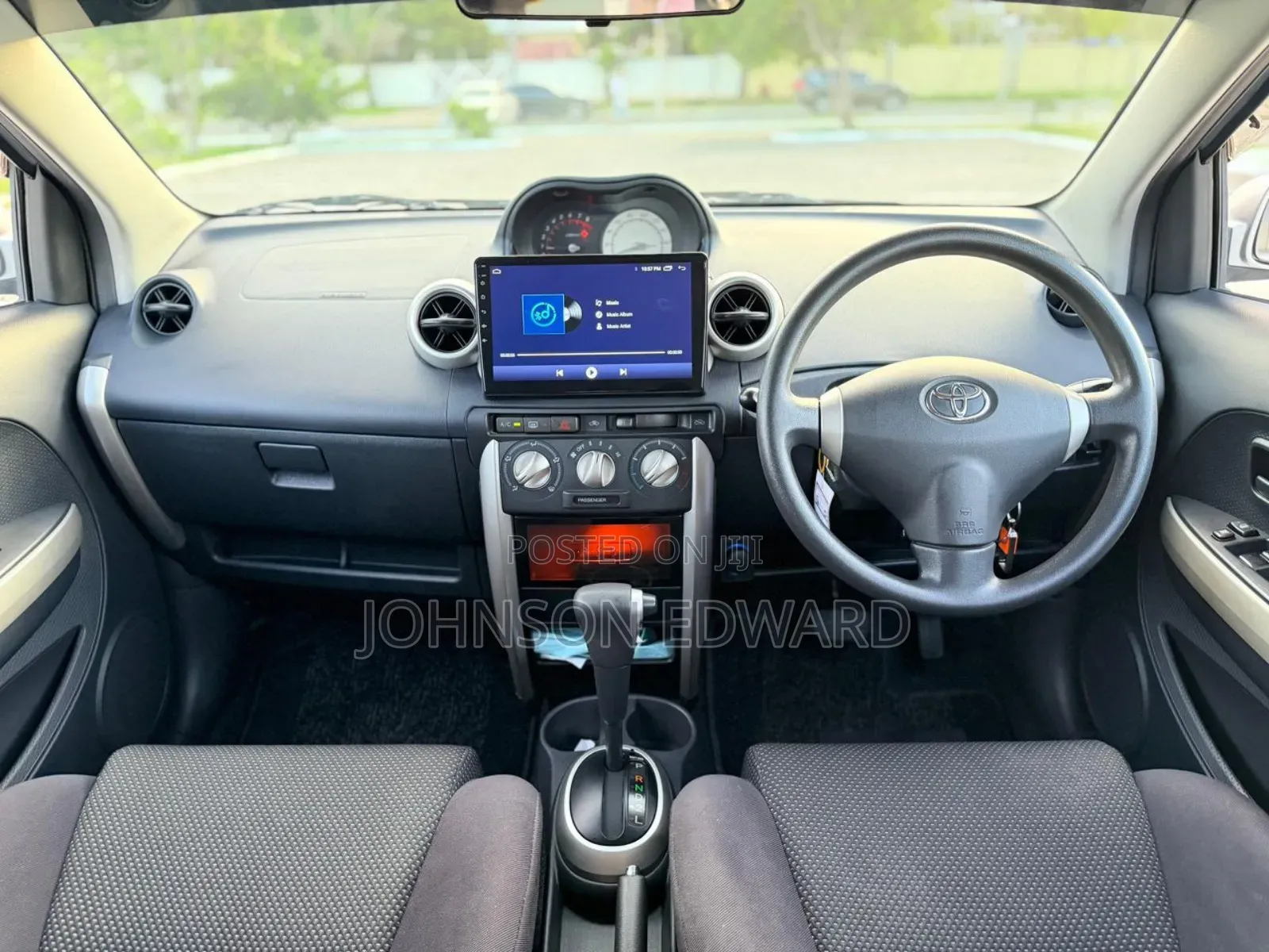 Toyota IST 2005 Silver