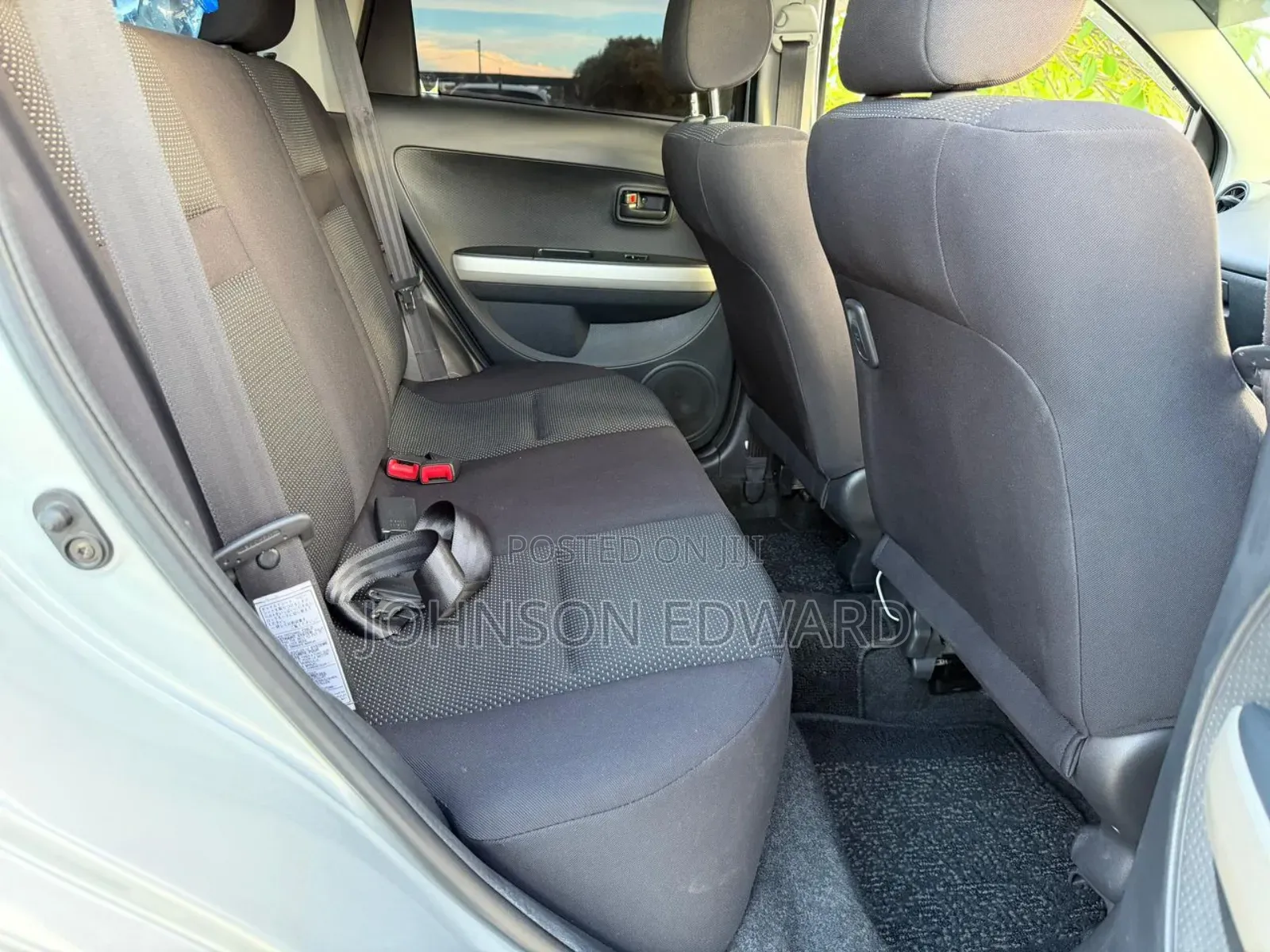 Toyota IST 2005 Silver