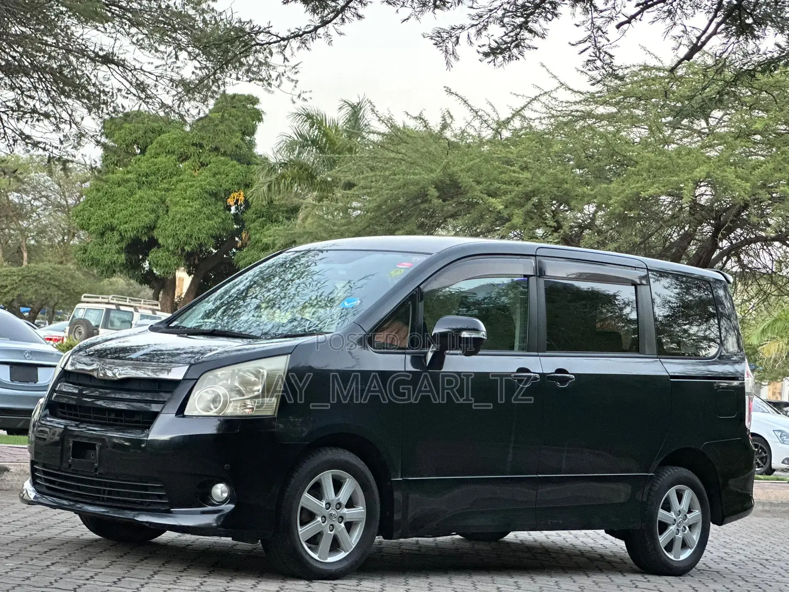 Toyota Noah 2008 Black
