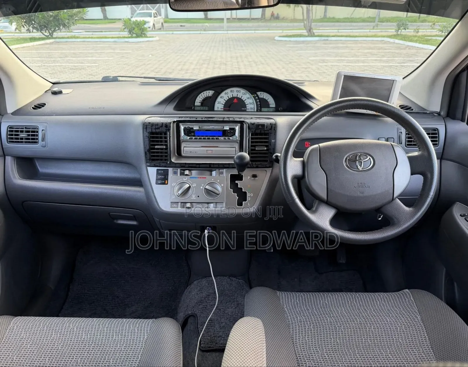 Toyota Raum 2005 Silver