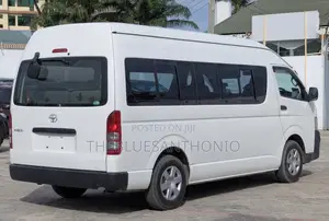 Toyota HiAce 2016 White