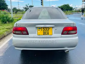 Toyota Carina 1.5 FWD Sedan 2001 Silver