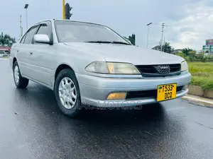 Toyota Carina 1.5 FWD Sedan 2001 Silver
