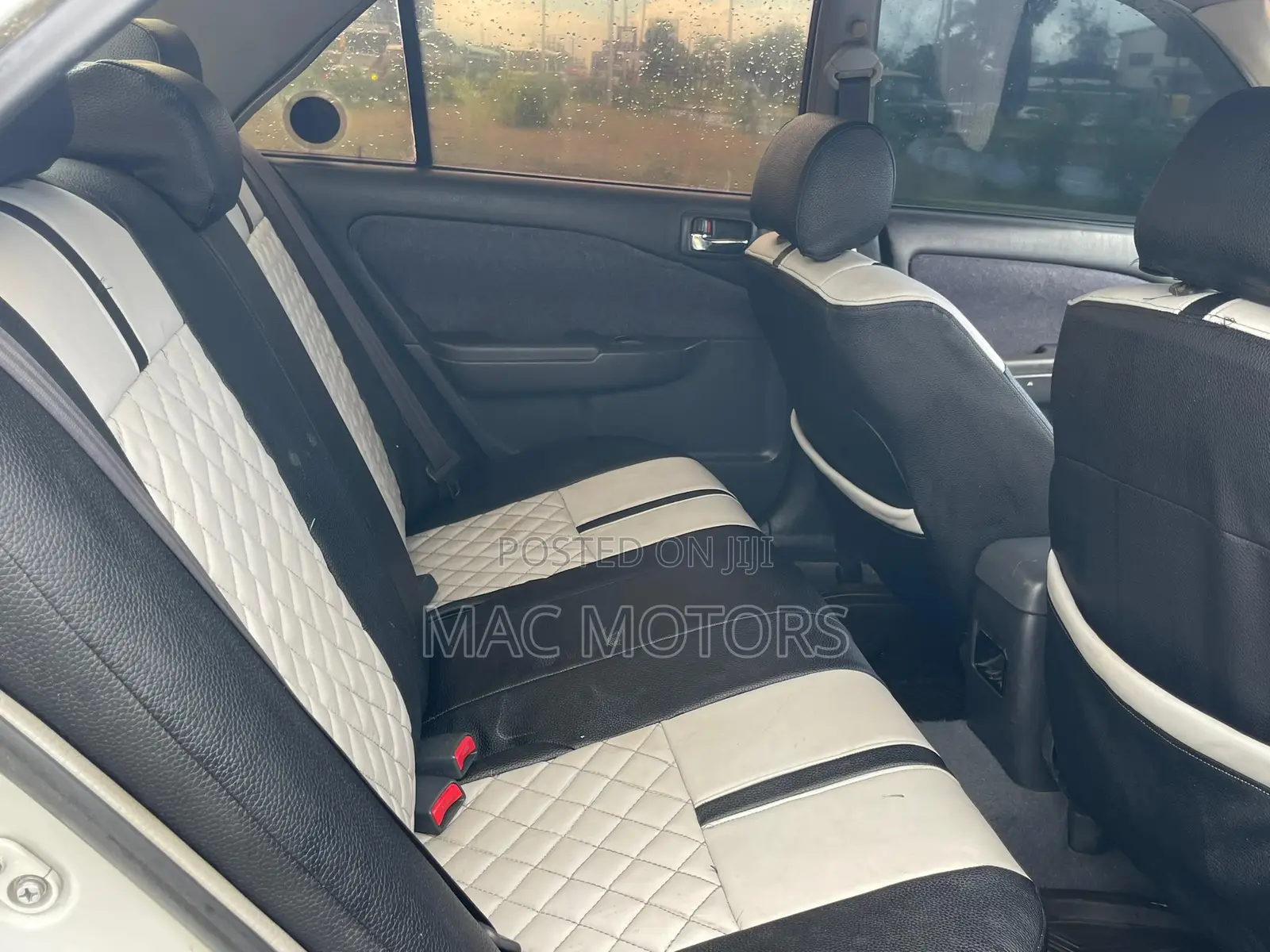Toyota Carina 1.5 FWD Sedan 2001 Silver