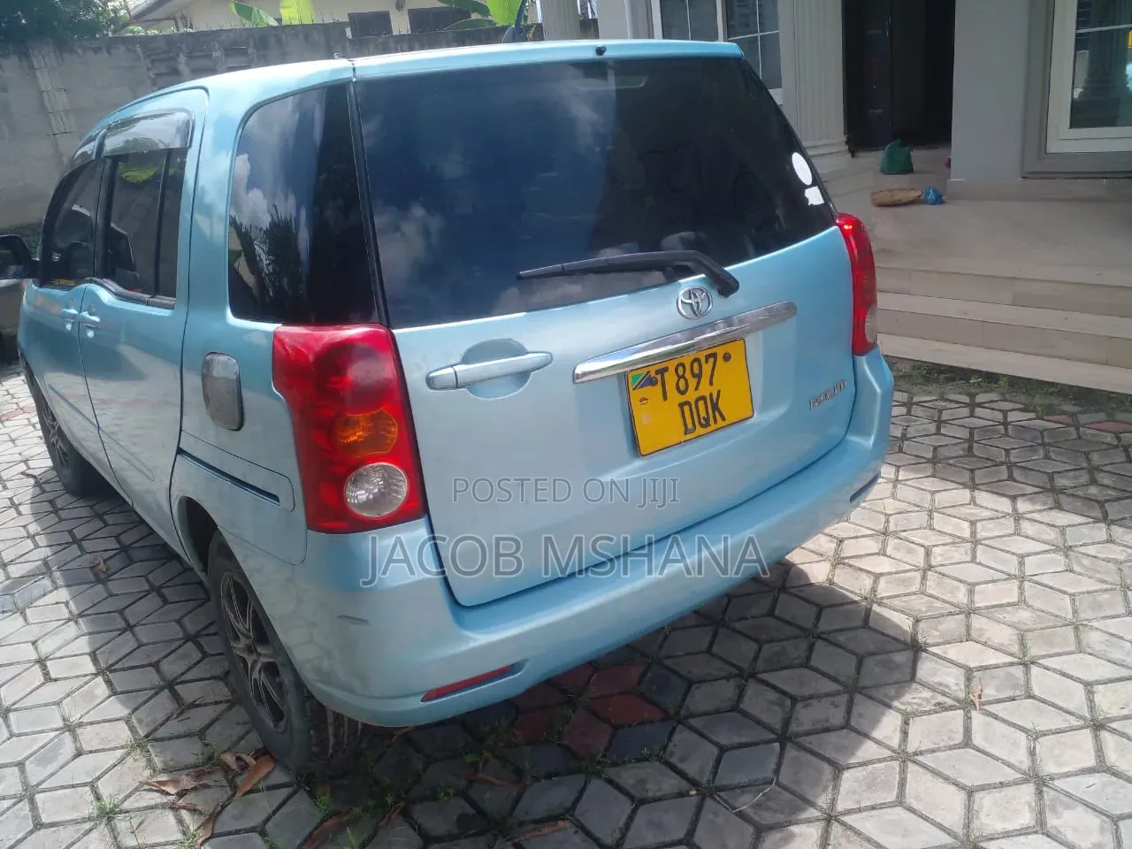 Toyota Raum 2006 Beige