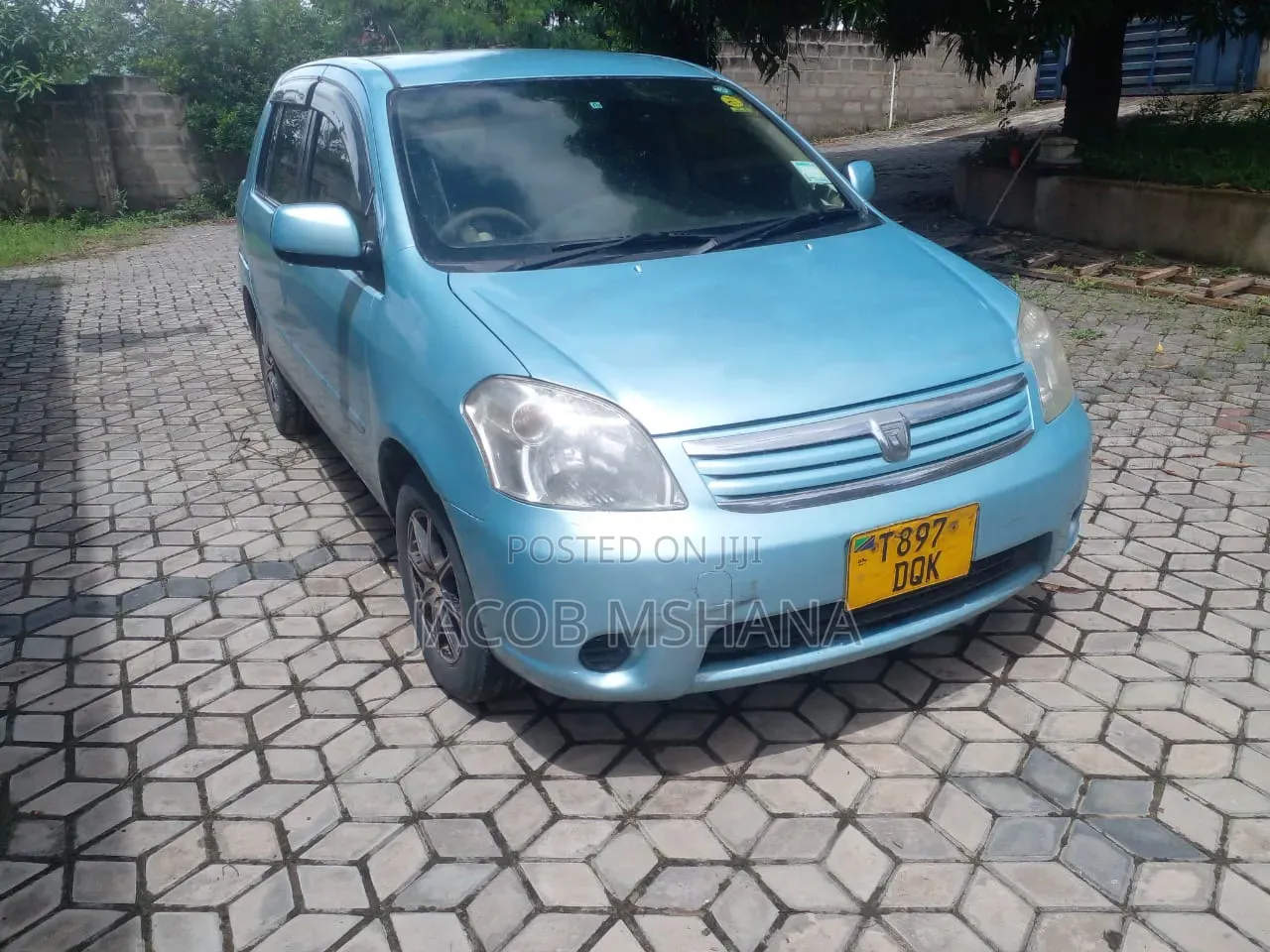 Toyota Raum 2006 Beige