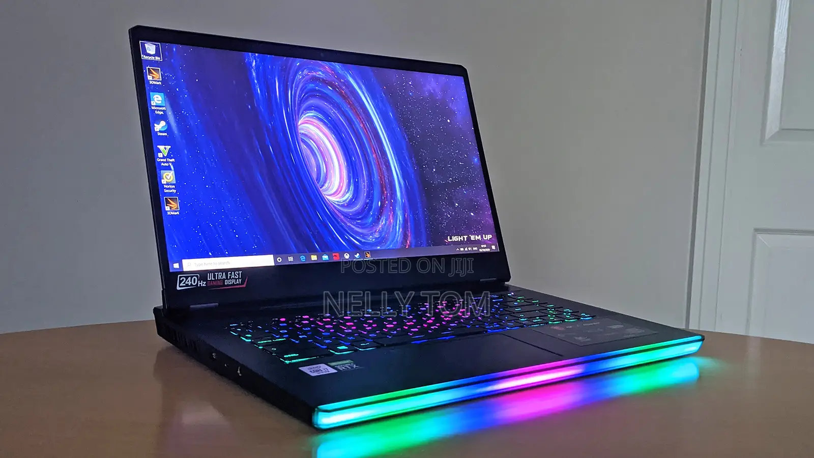 New Laptop MSI GE66 Raider 16GB Intel Core i7 SSD 512GB