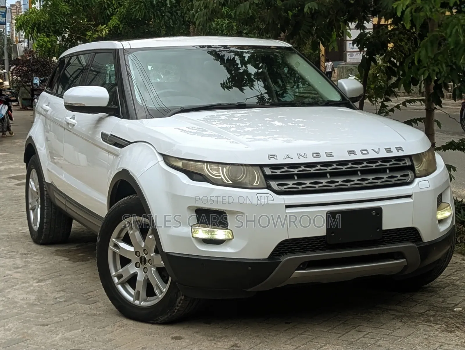 Land Rover Range Rover Evoque Dynamic 4x4 (2.0L 4cyl 9A) 2014 Pearl