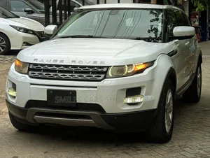 Land Rover Range Rover Evoque Dynamic 4x4 (2.0L 4cyl 9A) 2014 Pearl