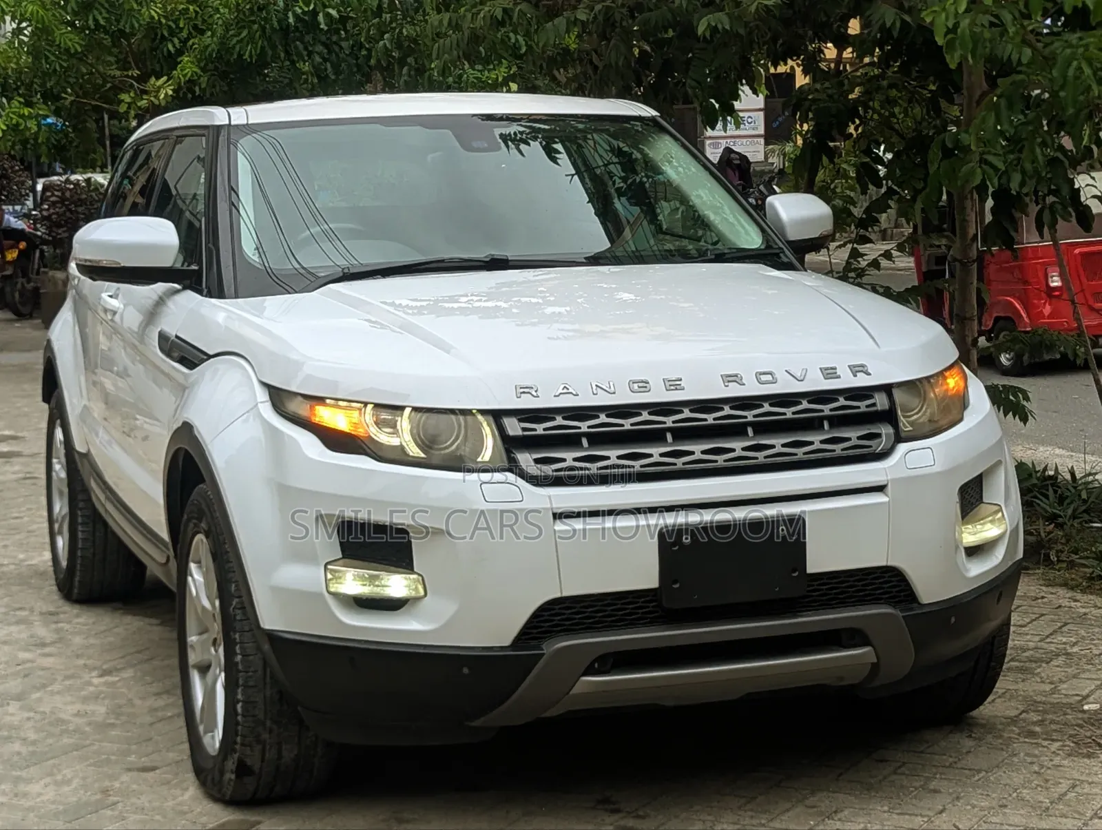 Land Rover Range Rover Evoque Dynamic 4x4 (2.0L 4cyl 9A) 2014 Pearl