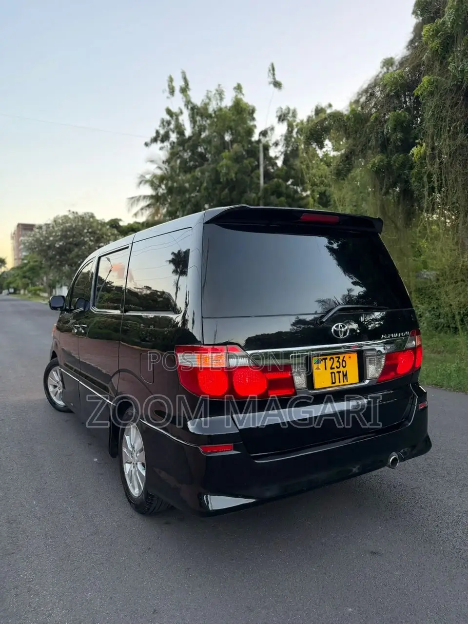 Toyota Alphard 2005 Black