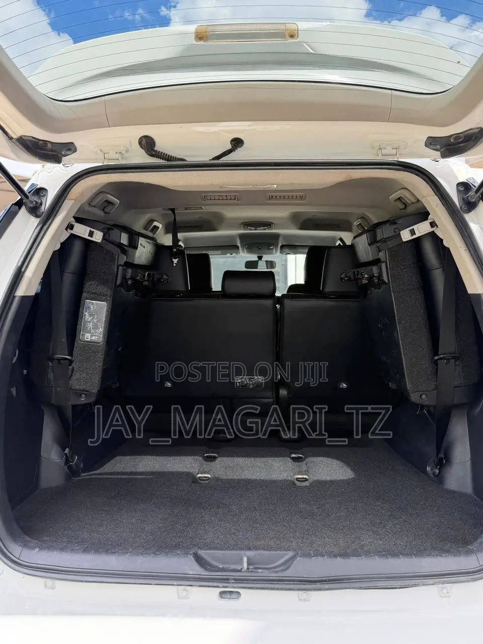 Toyota Fortuner 2022 White