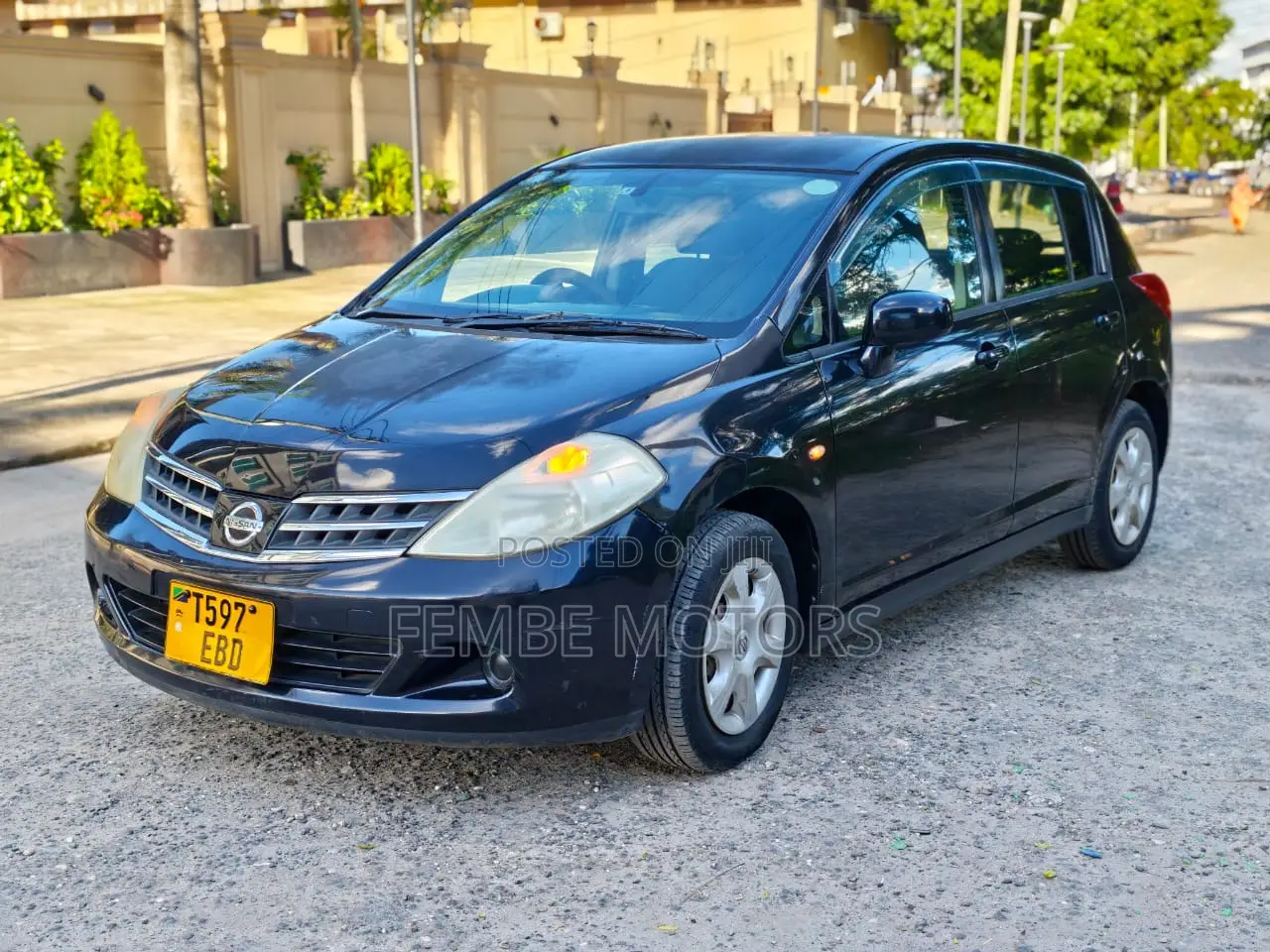 Nissan Tiida 2007 Black