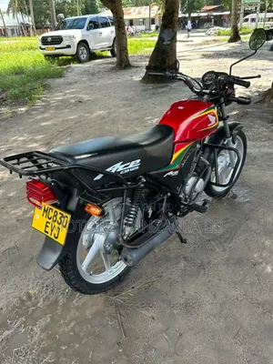 Honda XL 125 2024 Red