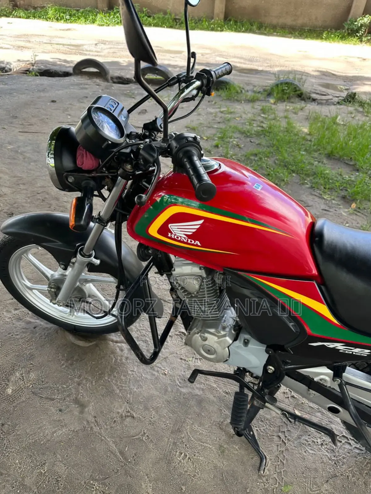 Honda XL 125 2024 Red