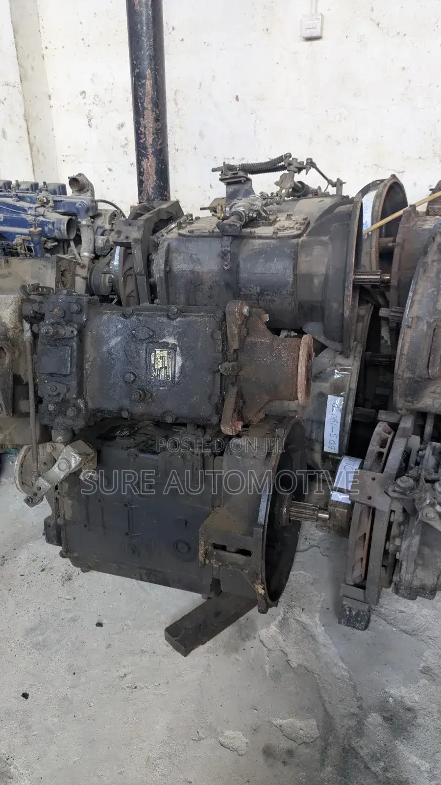 Used Genuine Gearbox for Trucks and Buses