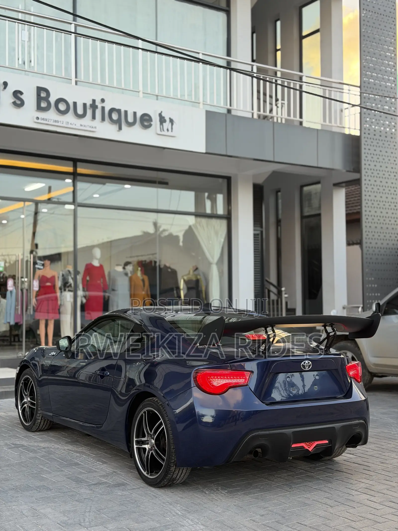 Toyota GT86 2013 Blue