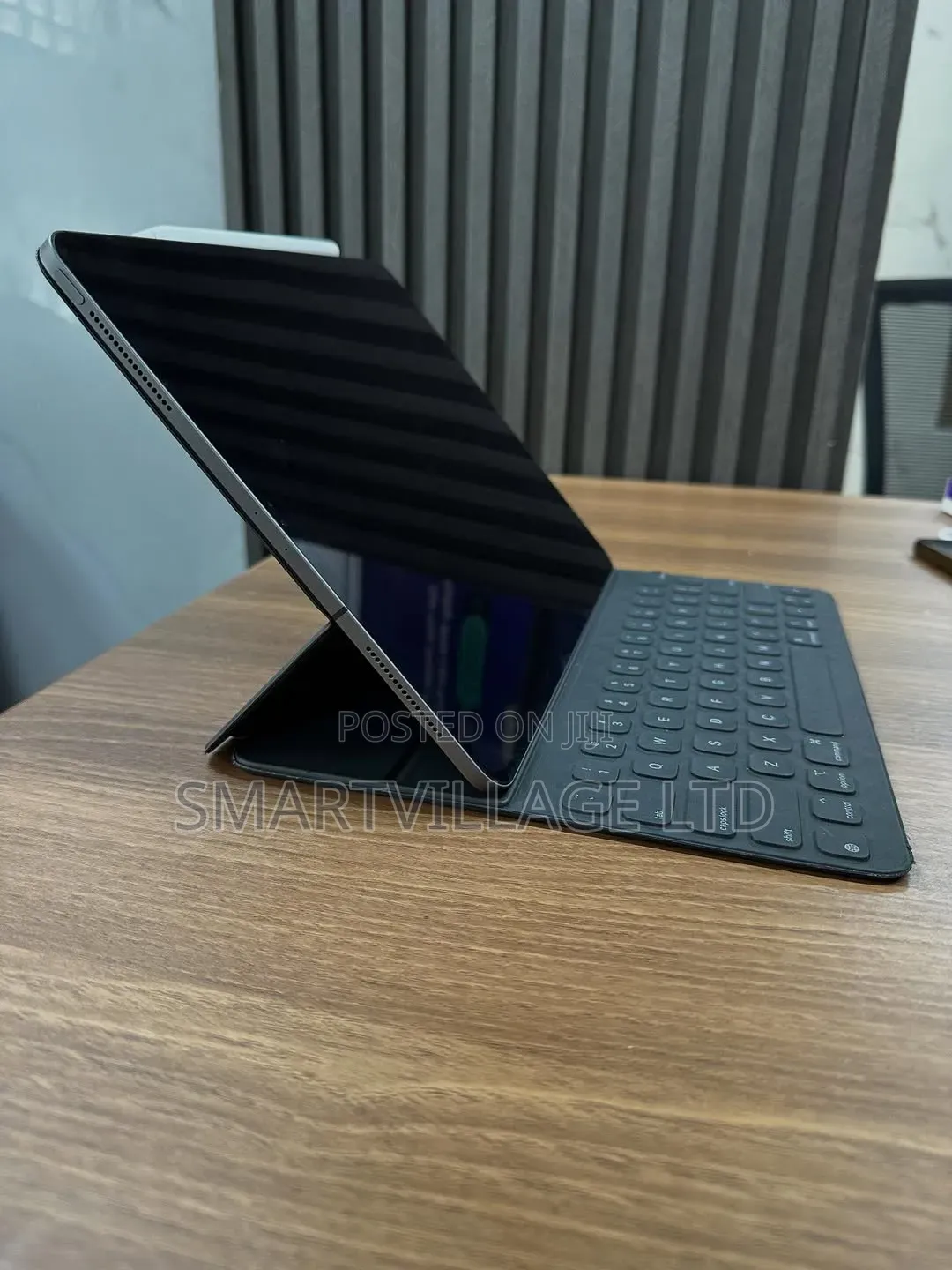 Apple Magic Keyboard For iPad Pro With 12.9 [2018-2022]