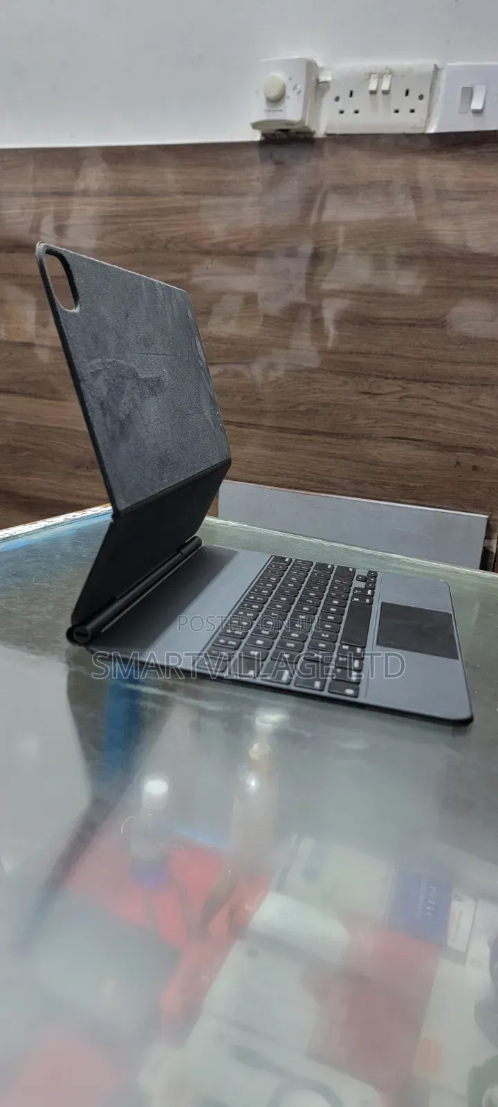 Apple Magic Keyboard For iPad Pro With 12.9 [2018-2022]