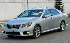 Toyota Crown 2011 Silver