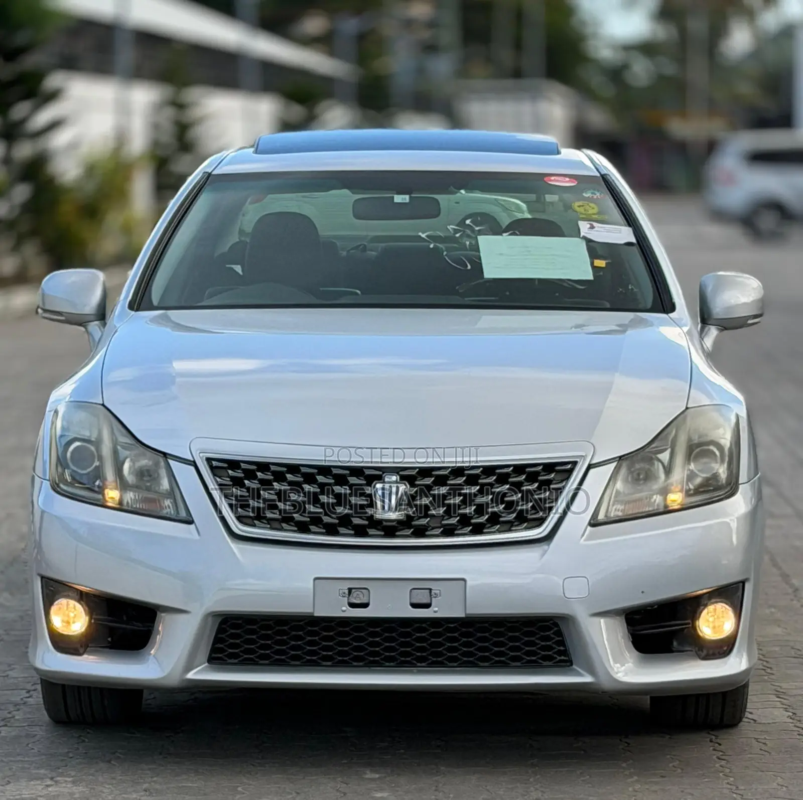 Toyota Crown 2011 Silver