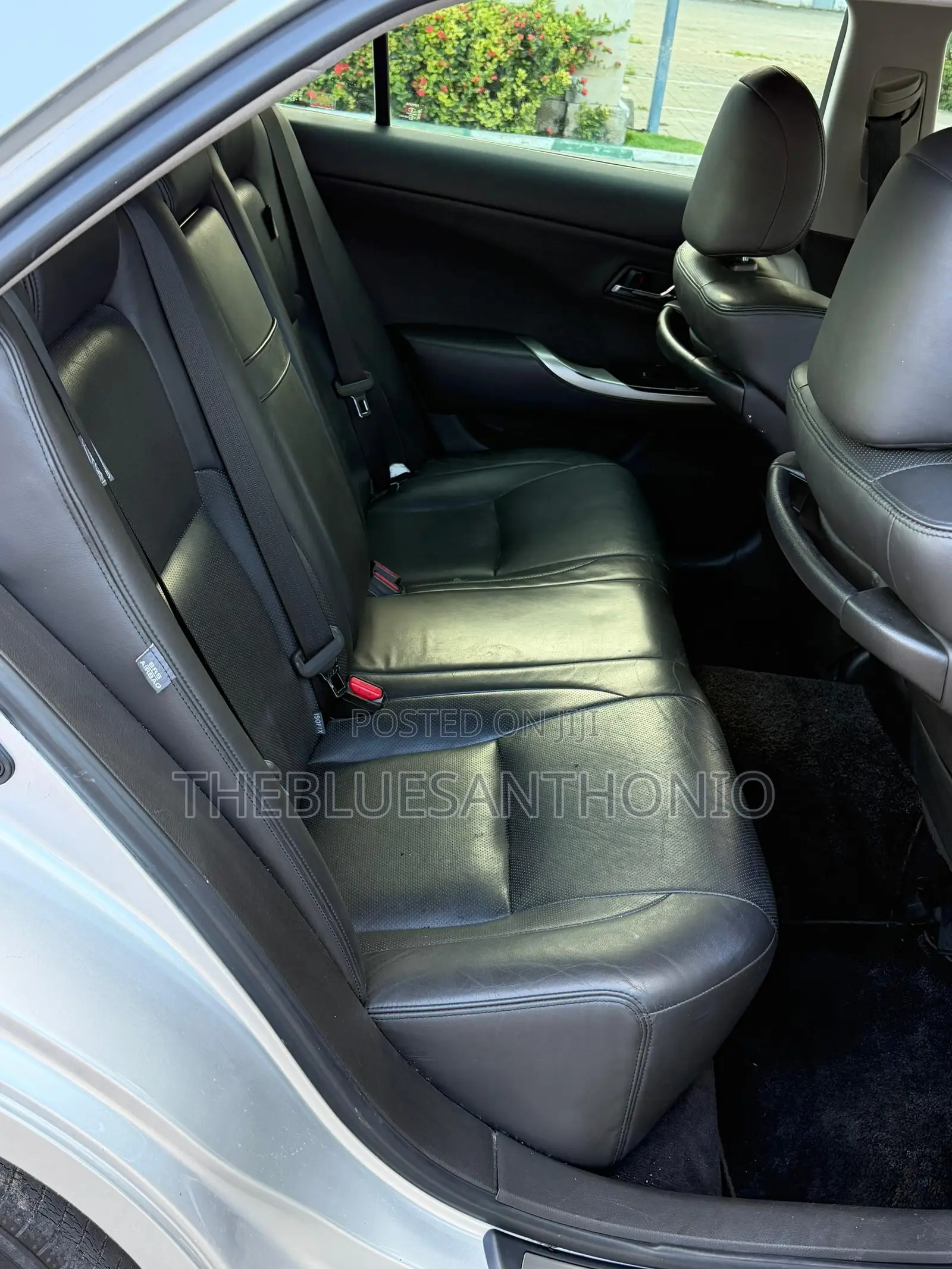 Toyota Crown 2011 Silver