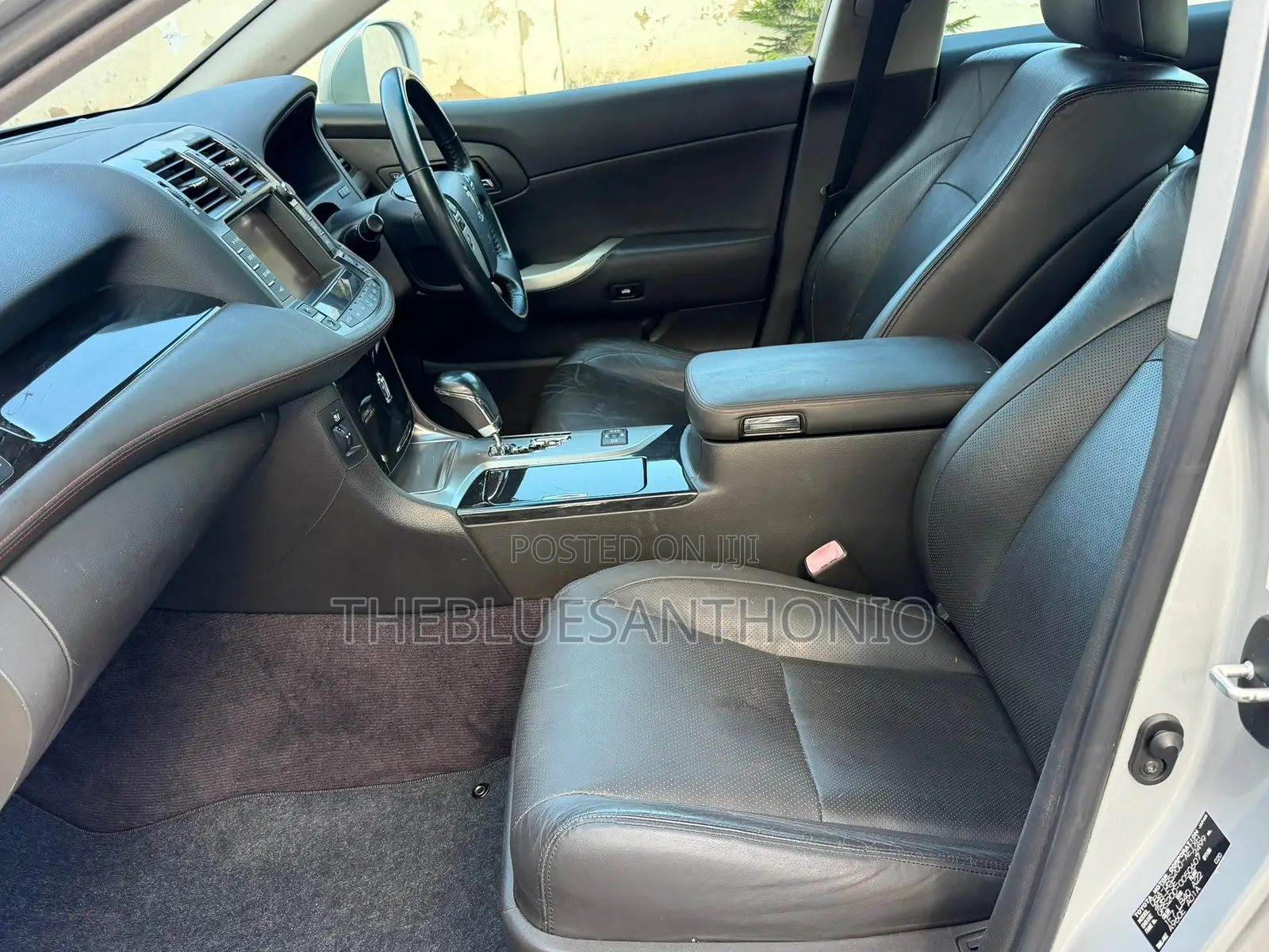 Toyota Crown 2011 Silver
