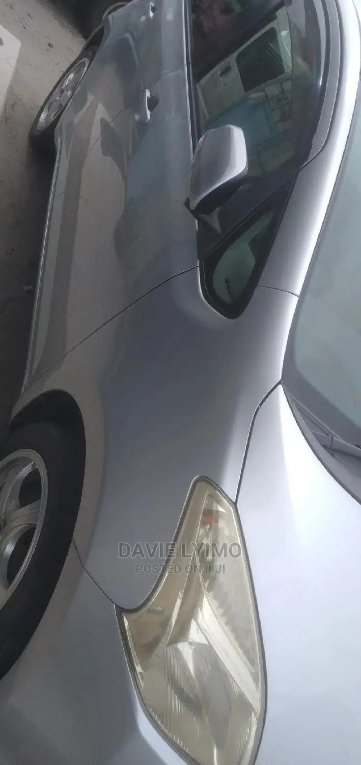 Toyota Ractis 2006 Silver