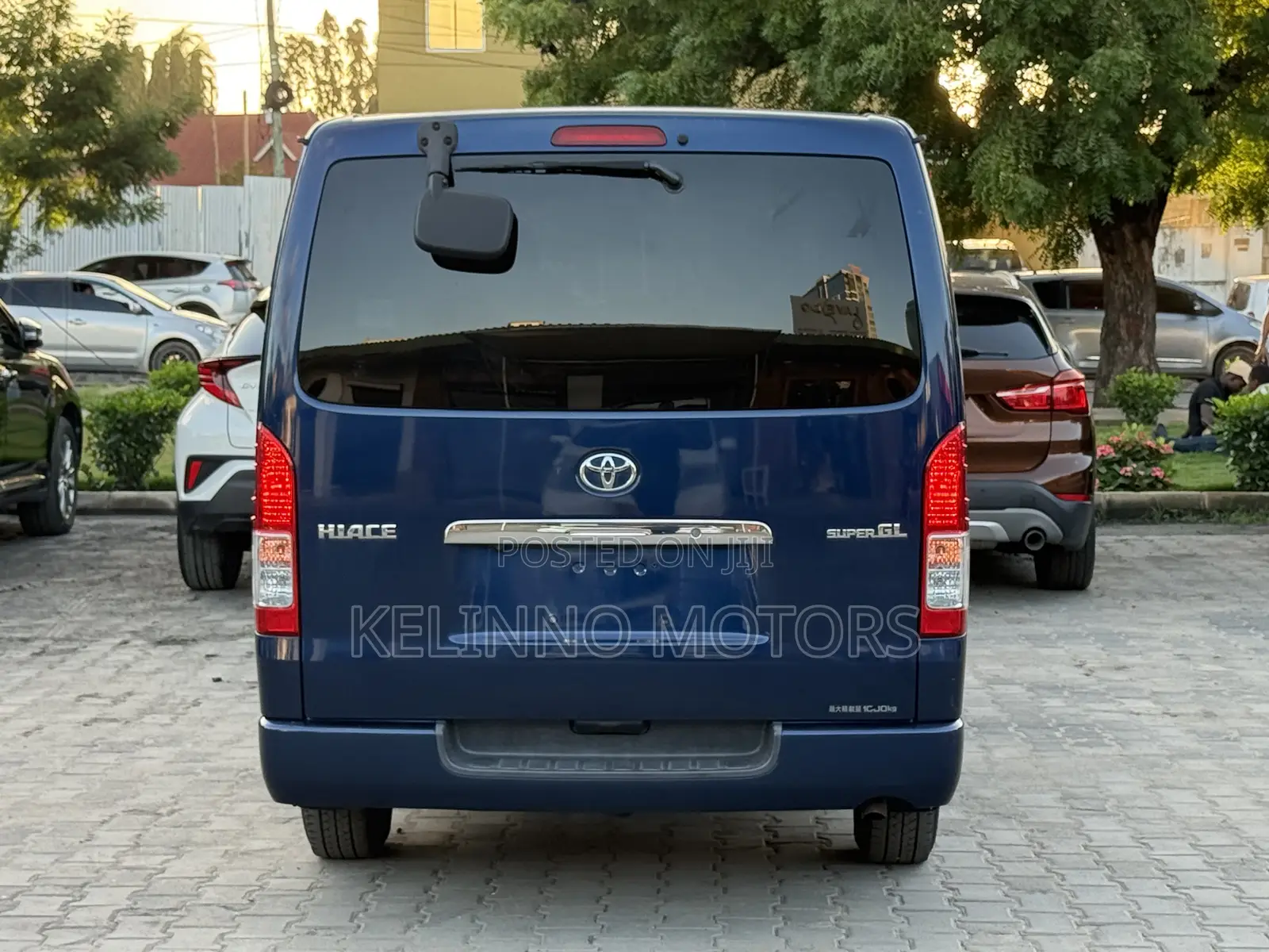Toyota HiAce 2005 Blue