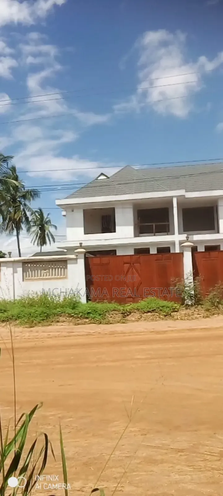 7bdrm Block of Flats in Mchakama Real Estate, Kigamboni for sale