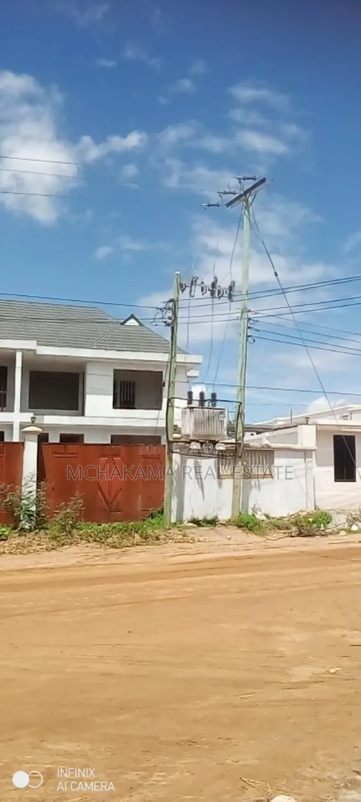 7bdrm Block of Flats in Mchakama Real Estate, Kigamboni for sale