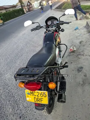 Bajaj Boxer X125 2024