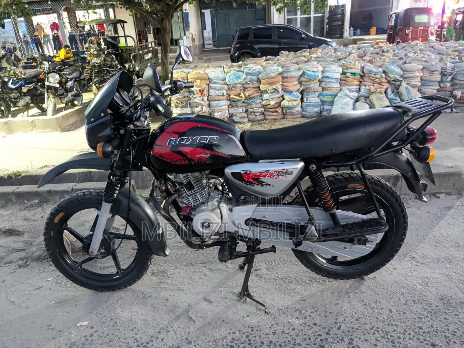 Bajaj Boxer X125 2024