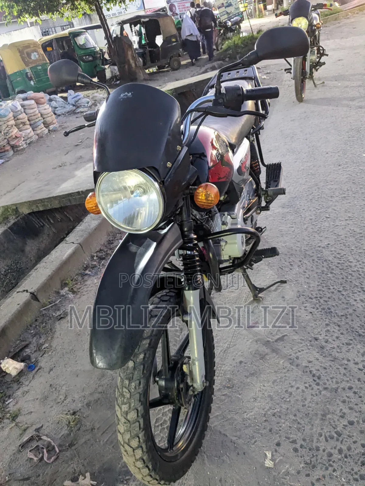 Bajaj Boxer X125 2024