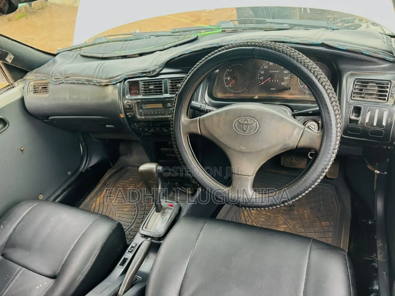 Toyota Corolla 2000 Pearl