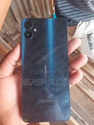 Samsung Galaxy A05 64 GB Black