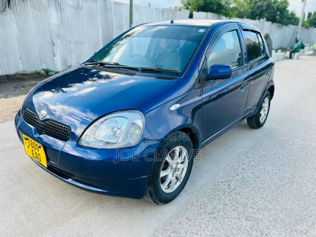Toyota Vitz 1.3 AWD 5dr 2006 Blue