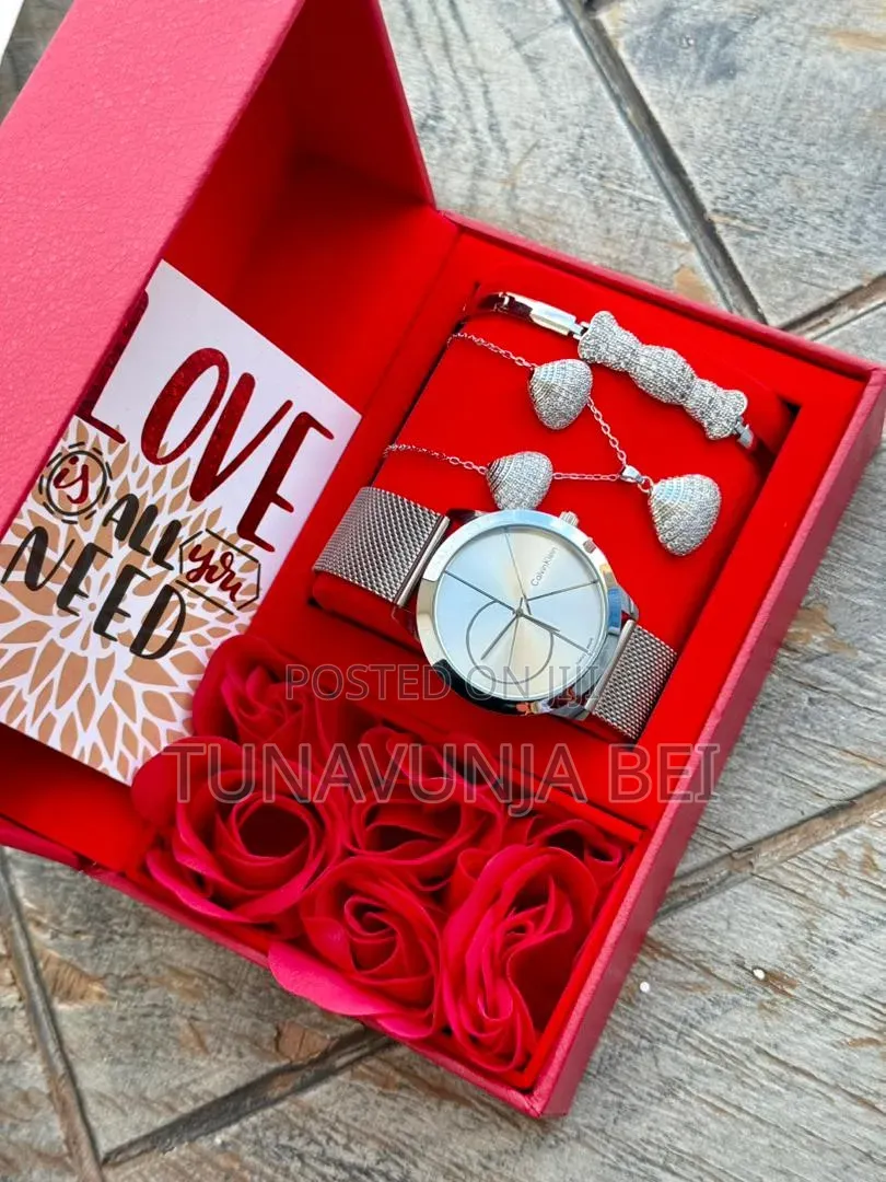 New Ladies Set Watch 