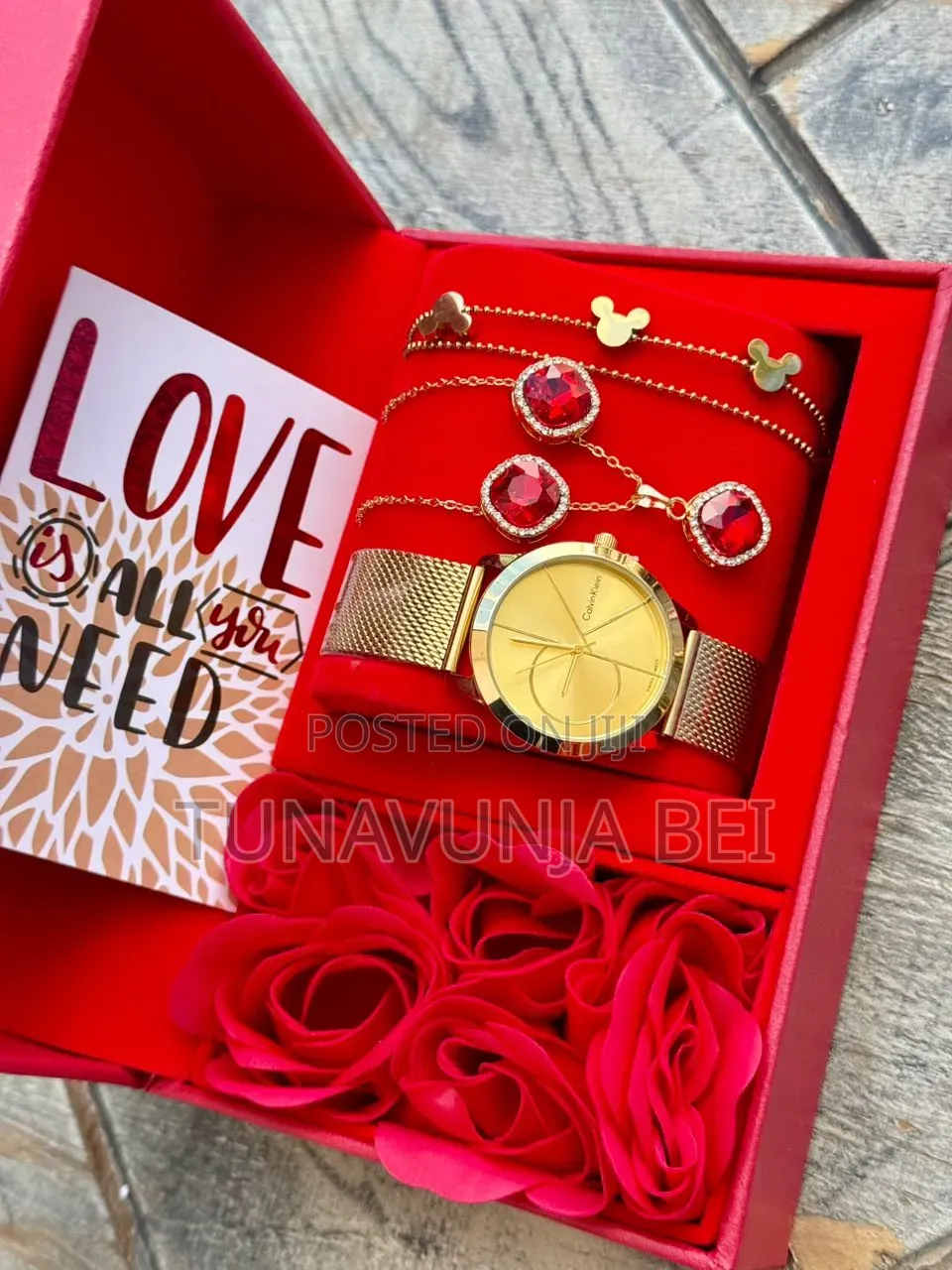 New Ladies Set Watch 
