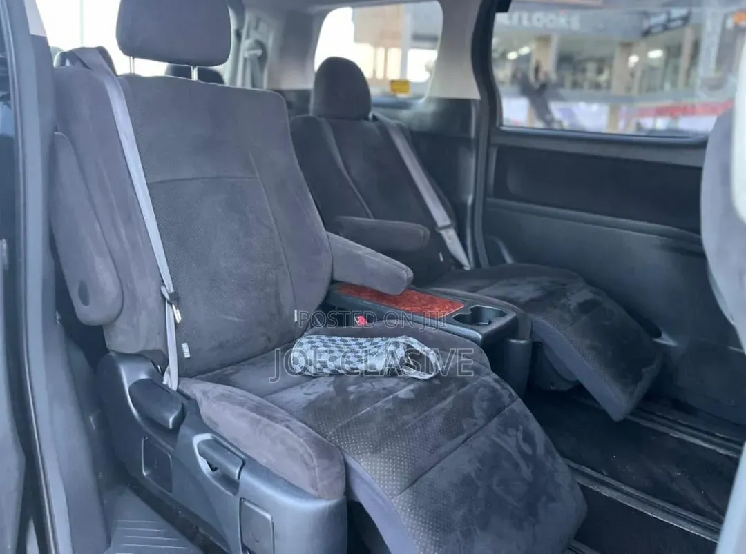 Toyota Alphard 2002 Matt Black