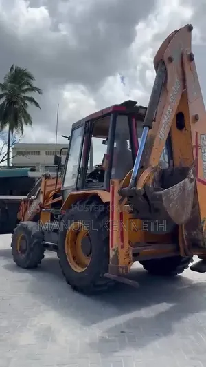 Escorts Kubota Backhoe Loader