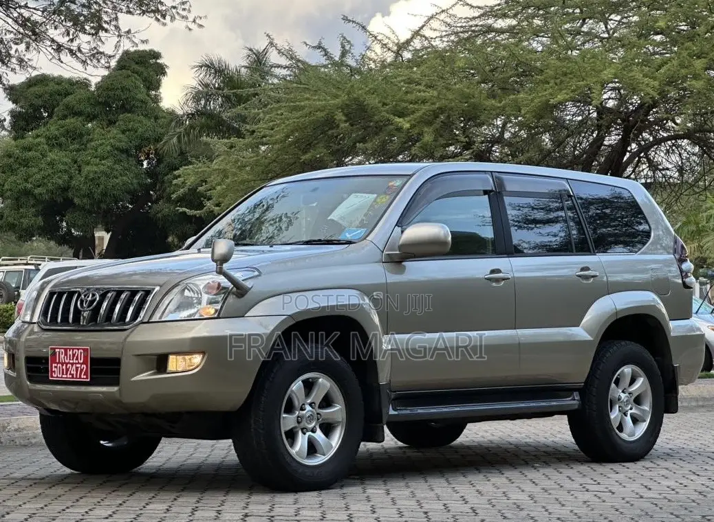 Toyota Land Cruiser Prado 2006 Gold