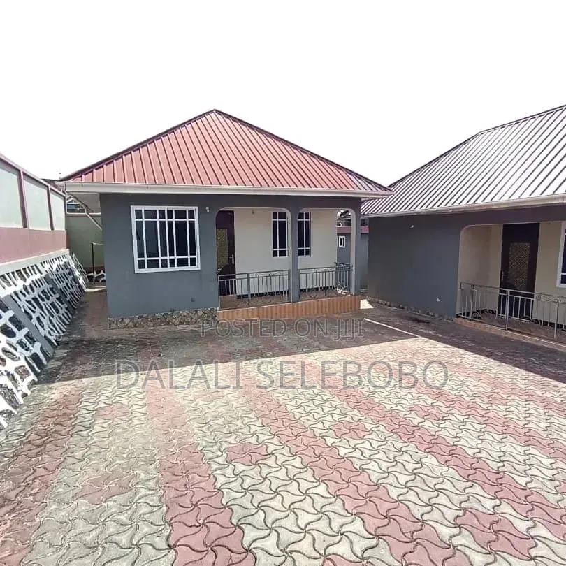 2bdrm Bungalow in Mbezi Kibanda Cha, Kimara for rent