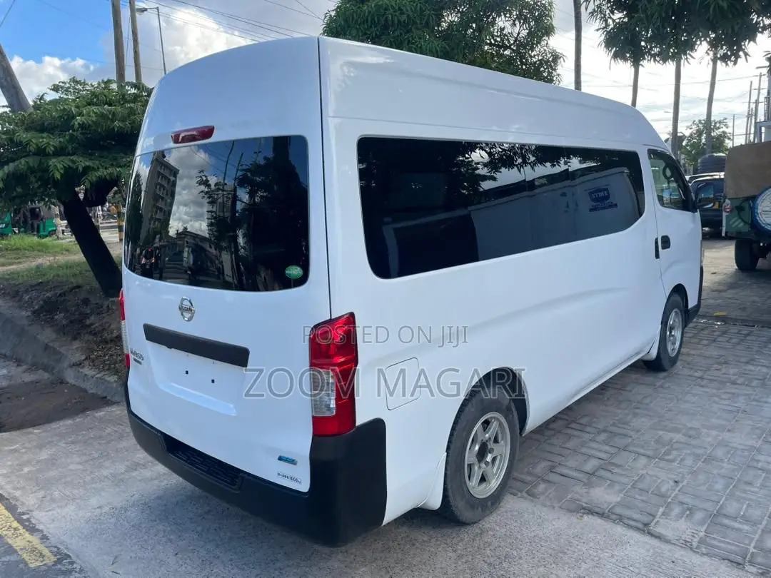 Nissan Caravan (Urvan) 2015 White